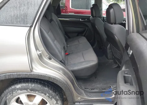 2012 Kia Sorento Lx z USA, uszkodzony, nr VIN 5XYKTDA68CG274121